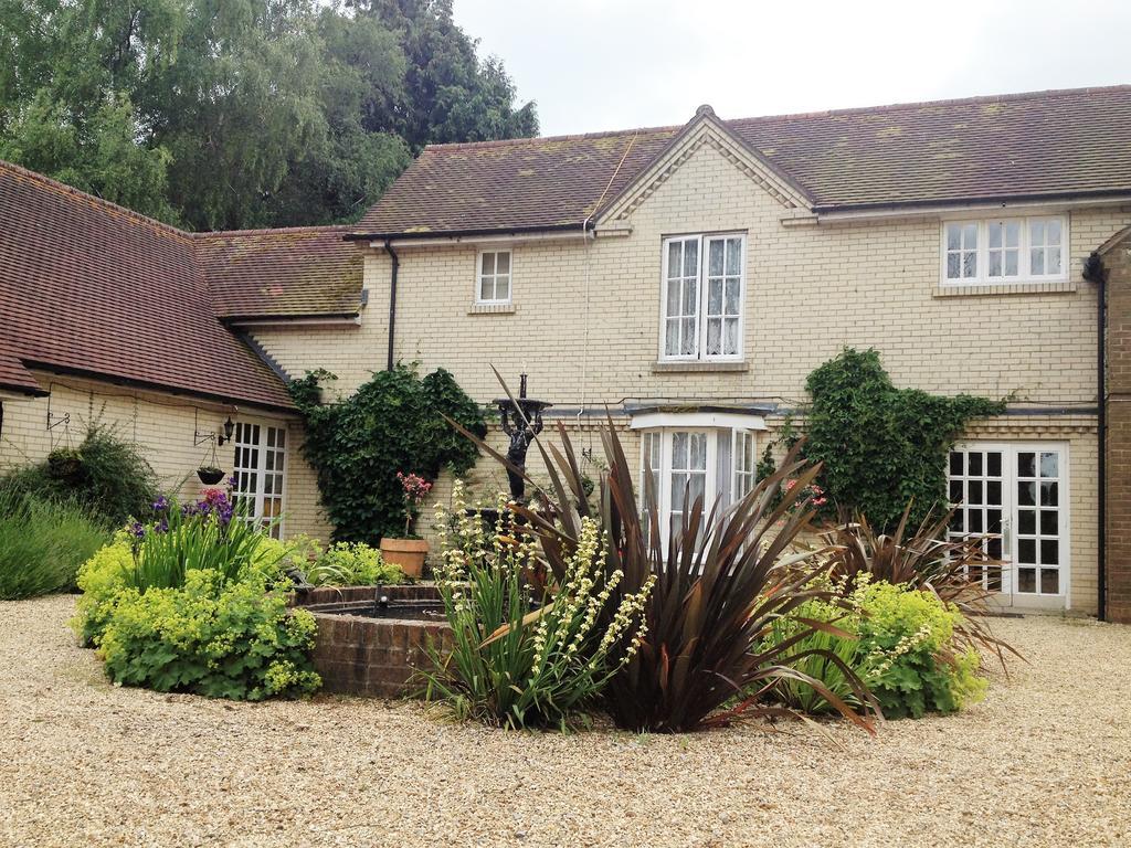 Esseborne Manor Hotel Hurstbourne Tarrant Exterior photo