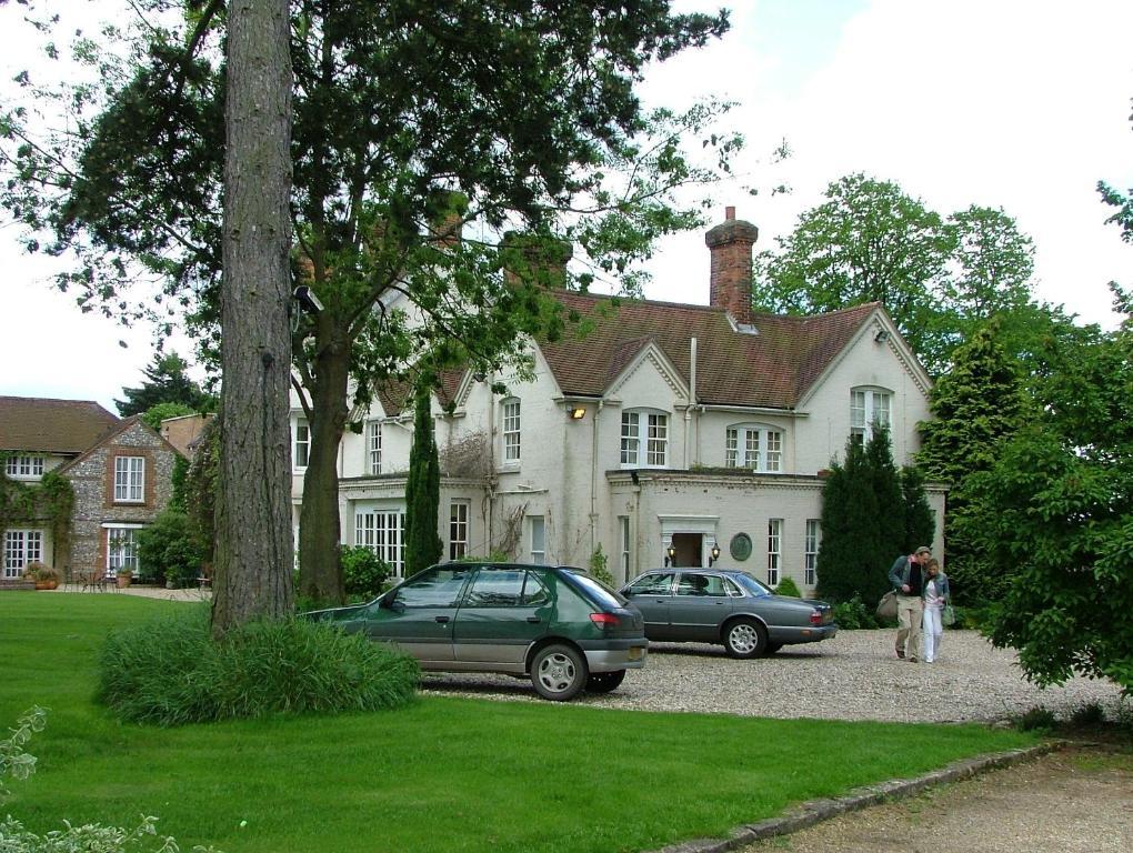 Esseborne Manor Hotel Hurstbourne Tarrant Exterior photo