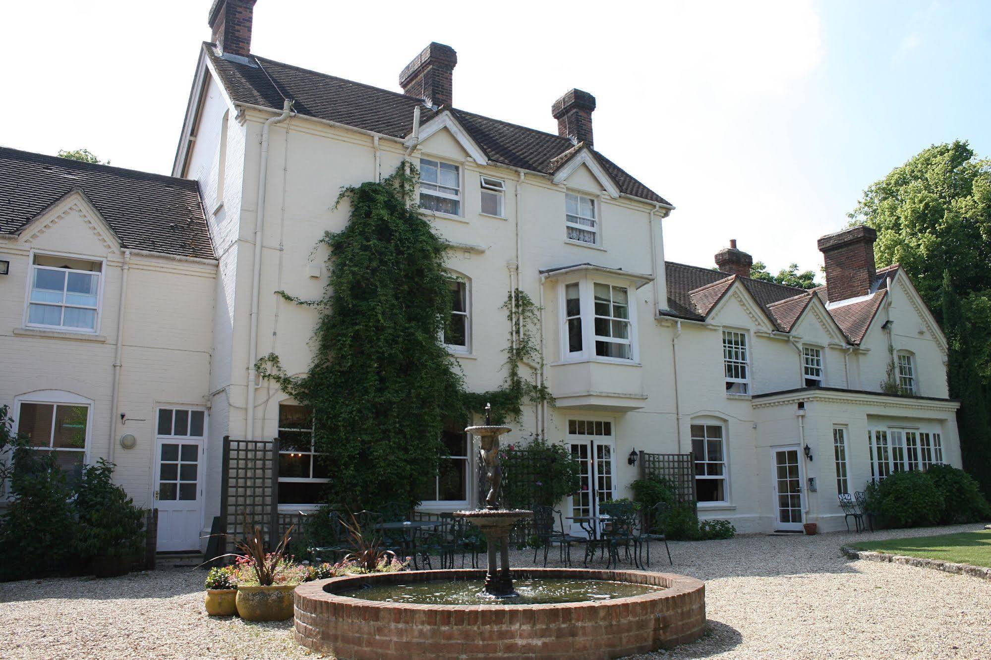Esseborne Manor Hotel Hurstbourne Tarrant Exterior photo