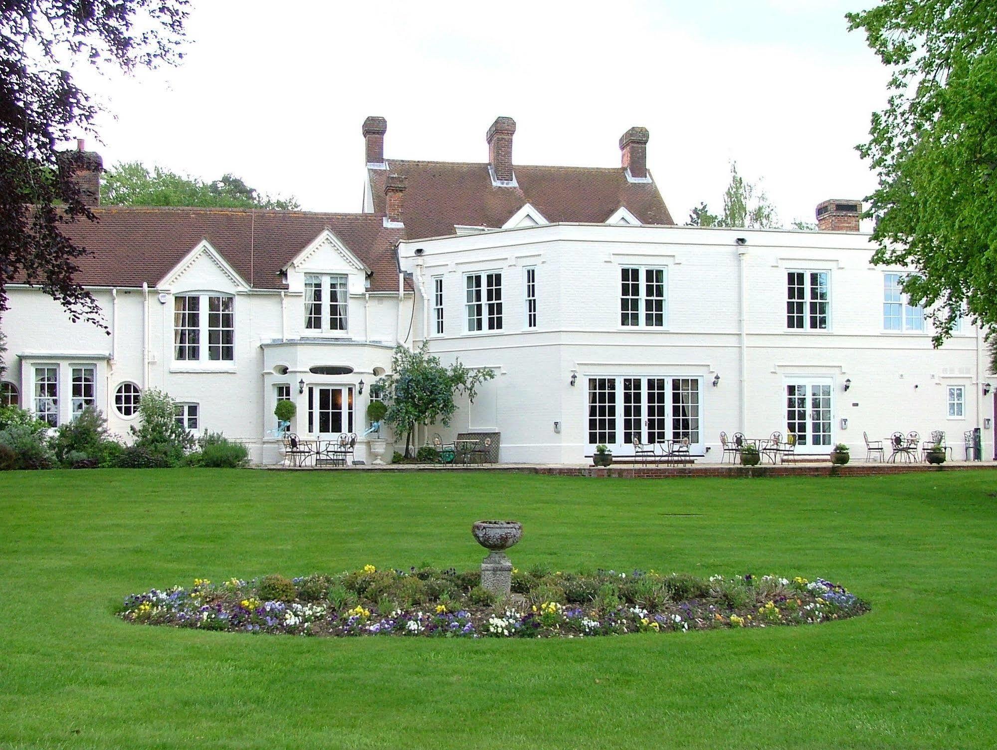 Esseborne Manor Hotel Hurstbourne Tarrant Exterior photo