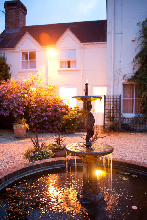 Esseborne Manor Hotel Hurstbourne Tarrant Exterior photo